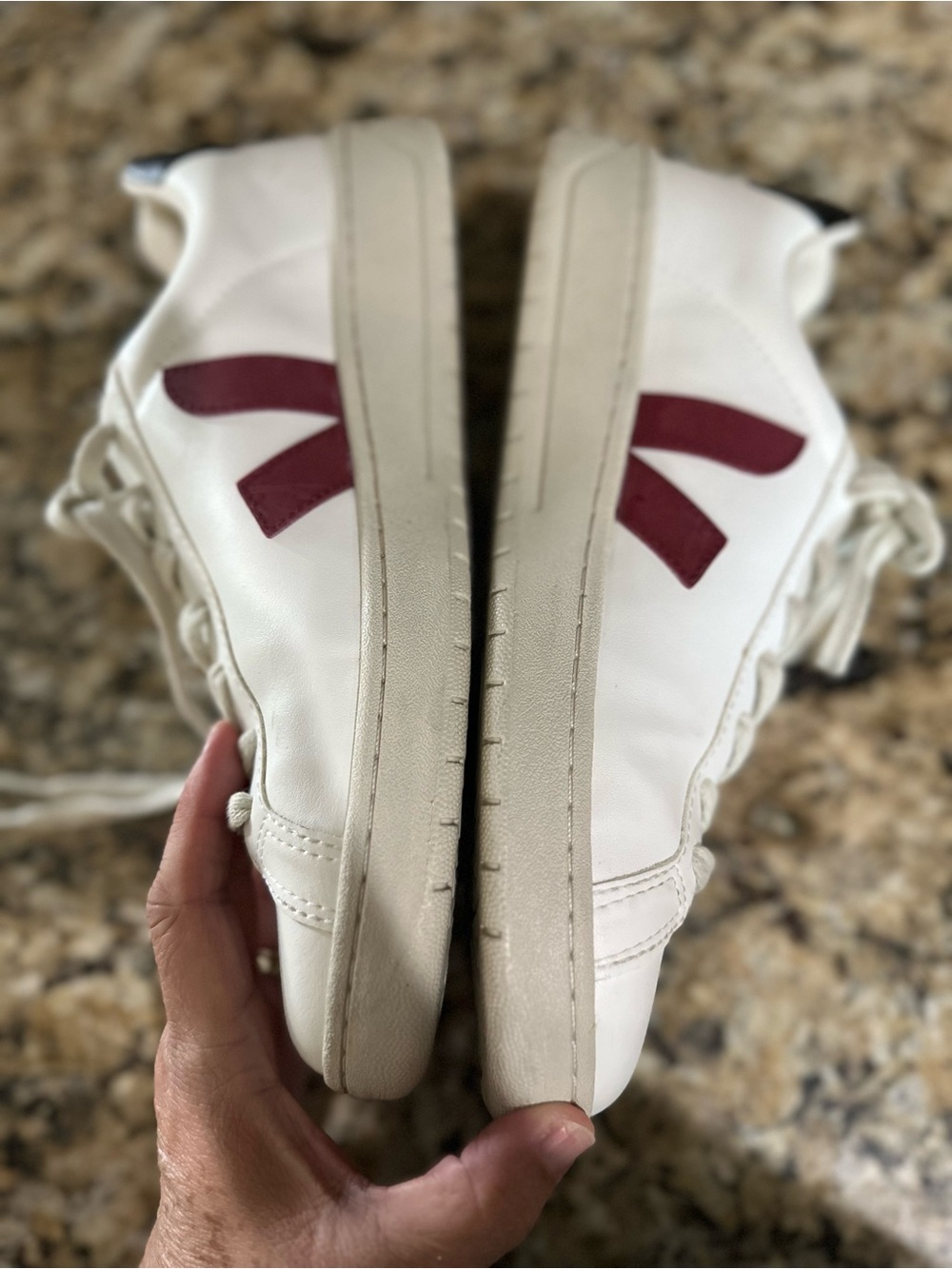 Veja V-12 Sneaker in Extra White & Marsala Nautico - Picture 4 of 10